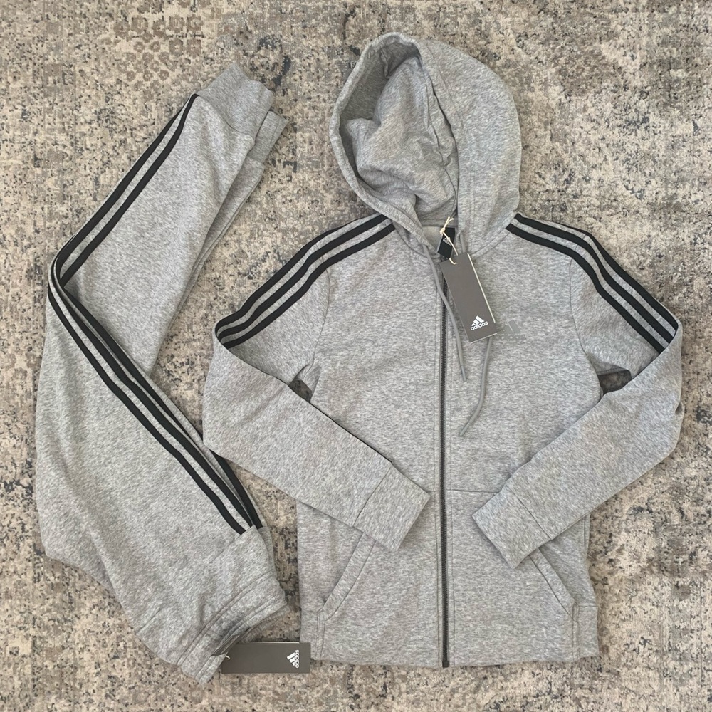 Adidas jogger tracksuit NWT